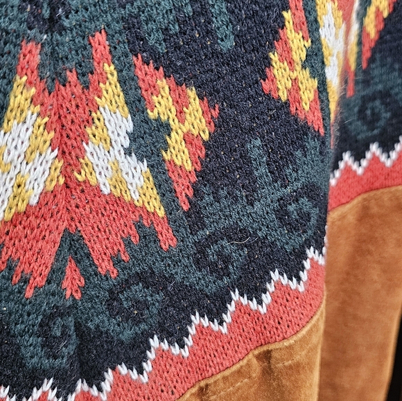 LAWLESS Two-Tone Suede Bomber Jacket with Sherpa Collar - Green & Brown - Picture 2 of 5